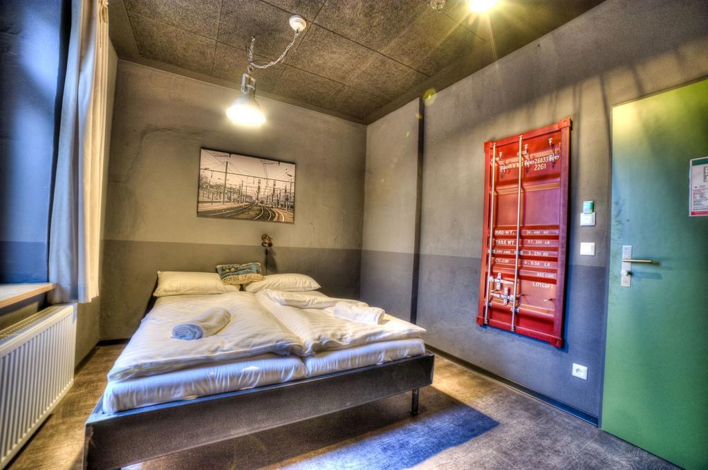 Hostel Am Bahnhof Suhl Eksteriør bilde